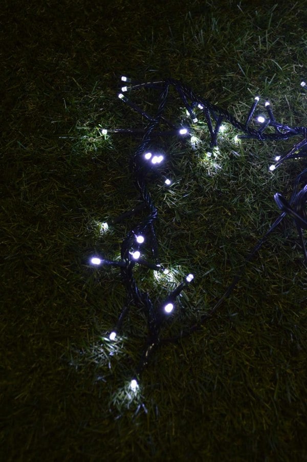 Samuel Alexander 960 LED 12.4m Premier Clusterbrights Indoor Outdoor Multifunction Mains Operated Christmas Cluster Lights with Timer in Cool White