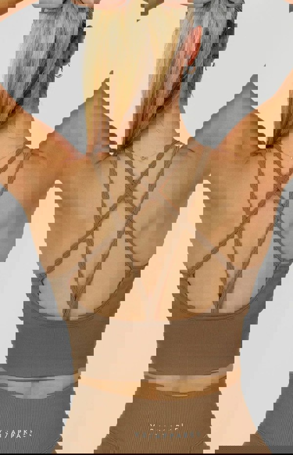 V3 Apparel Form Seamless Strappy Sports Bra - Cocoa Beige