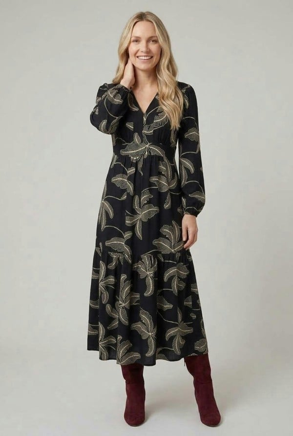 Izabel London Leaf Embroidered Long Sleeve Maxi Dress