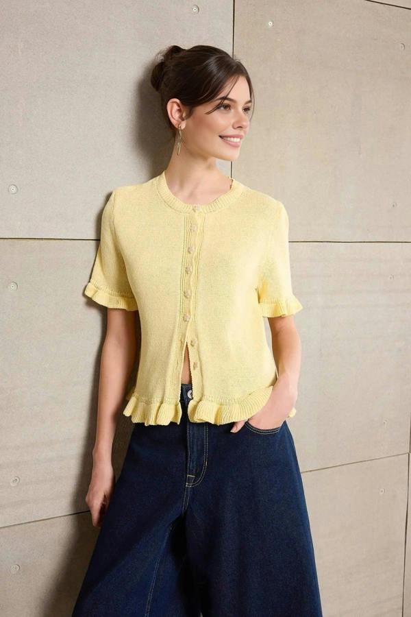 WOVCOR Flower Button Detail Crew Neck Knit Blouse