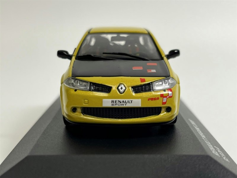 Solido Renault Megane 2008 RS R26-R Yellow 1:43 Scale 4310204