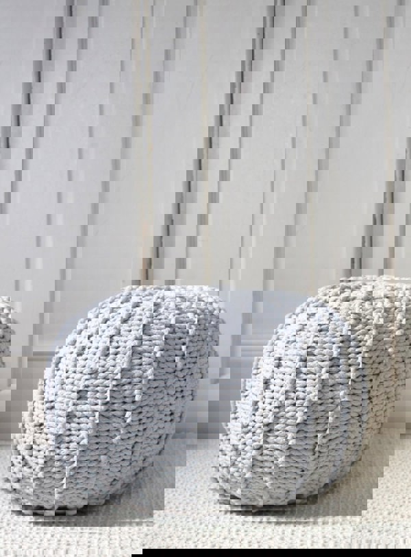 Knitted pouffe LIGHT GREY - Zuri House