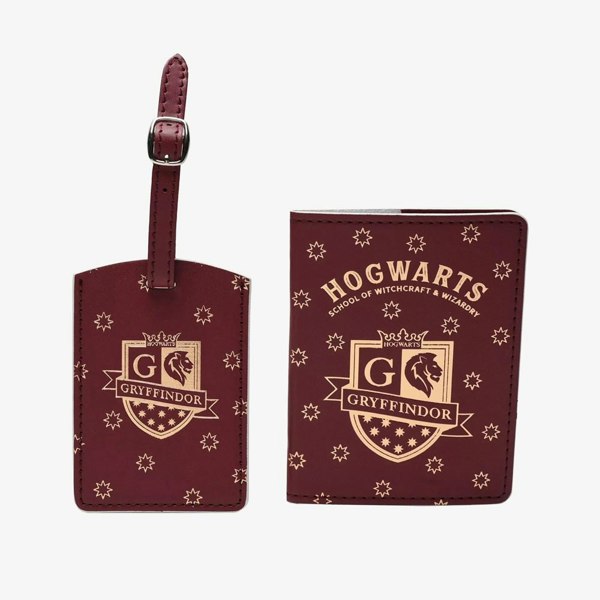 T. H. Baker Harry Potter Gryffindor Passport And Luggage Tag Accessory Set WB274