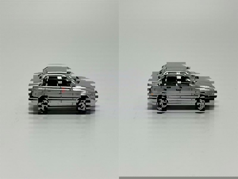 Minichamps Volvo 850 Saloon 1994 Silver 1:87 Scale Minichamps 870171101