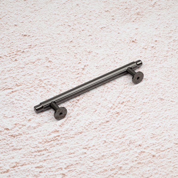 Handle & Home Black Nickel Reeded Cabinet T-Bar Handle and Coordinating Disc Knob