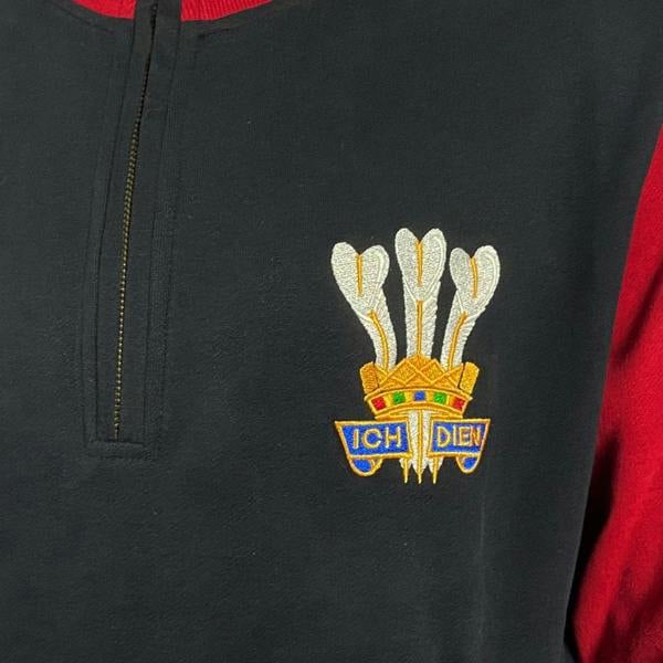 1976-Wales-Rugby-Sweatshirt-Zipper-Crest