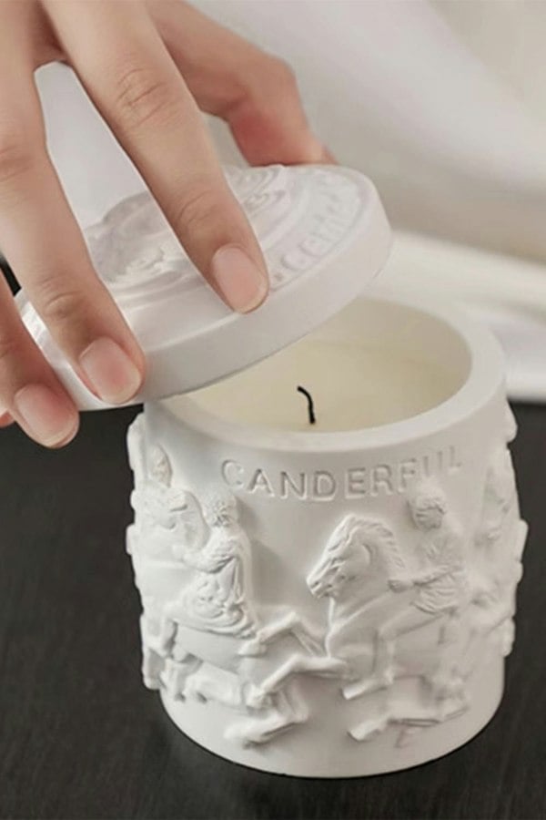 Living and Home Advanced Retro Cameo Scented Candle Home Fragrance Aromatherapy Decoration