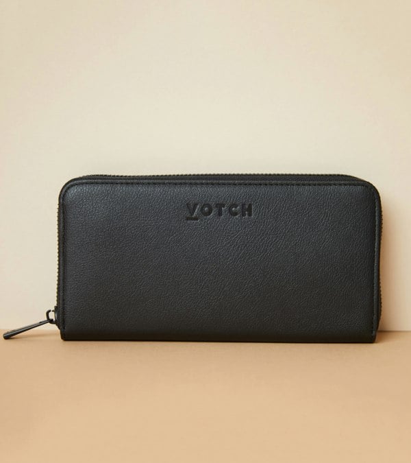 Votch AppleSkin All Black Purse | Classic Essentials