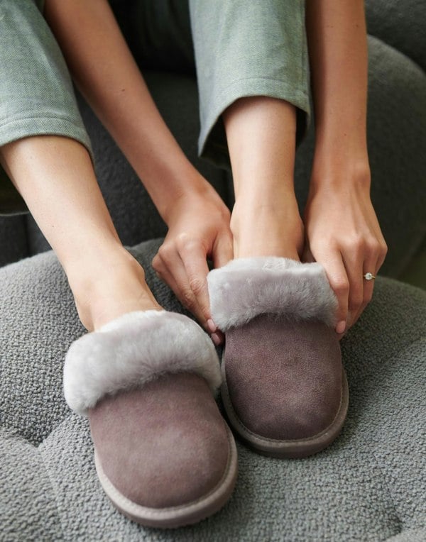 Women's Bracken Sheepskin and Suede Slippers – Truffle - British Boxers