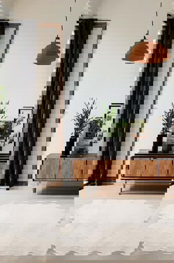 Luxury White Faux Fur Rug | Soft, Stylish Home Decor