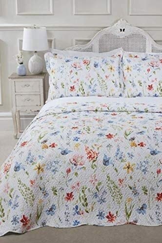 Emma Barclay Spring Meadow Floral Bedspread