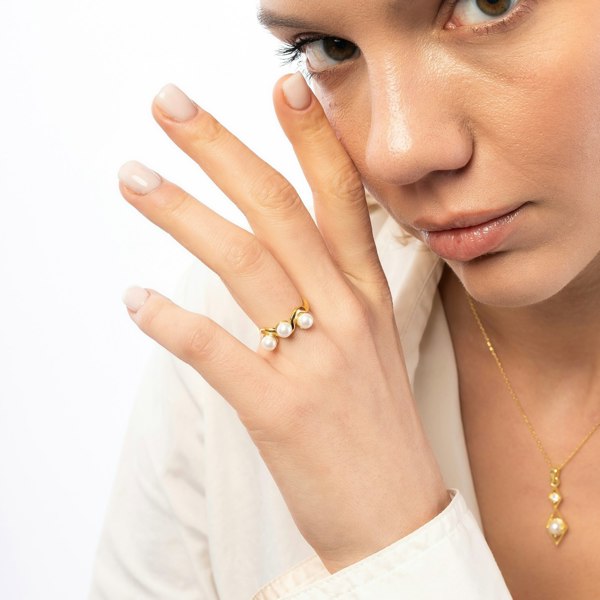 Spero London Twisted Pearl Sterling Silver Ring