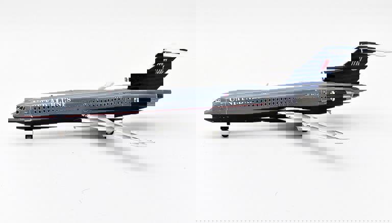 InFlight200 United Airlines Boeing 727-222/ADV N7447U With Stand 1:200 Scale Inflight200 IF722UA7447