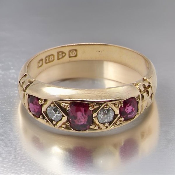 Vintage Tom An Edwardian Ruby and Diamond ring