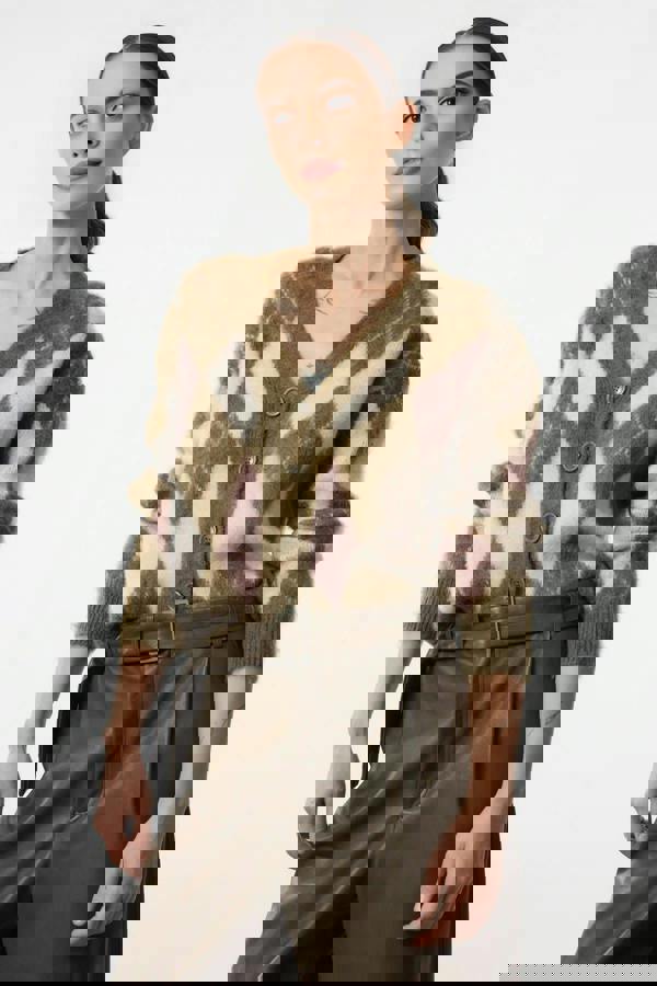 WOVCOR V-Neck Soft Texture Argyle Pattern Knit Cardigan