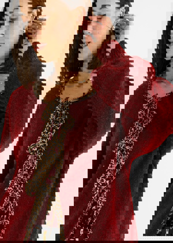 Gini London Burgundy Contrast Animal Tie Oversized Knit Cardigan