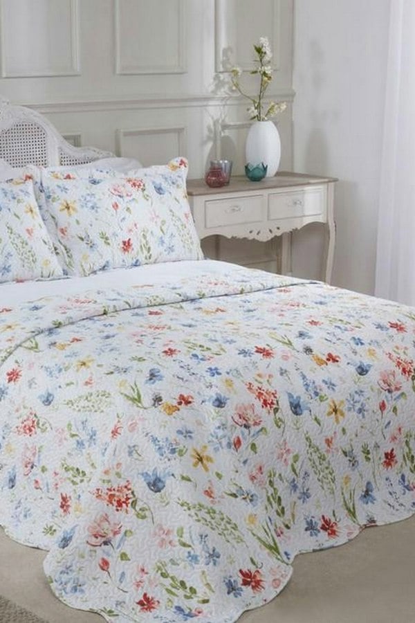 Emma Barclay Spring Meadow Floral Bedspread