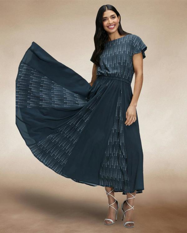 HotSquash Pleated Midi Dress