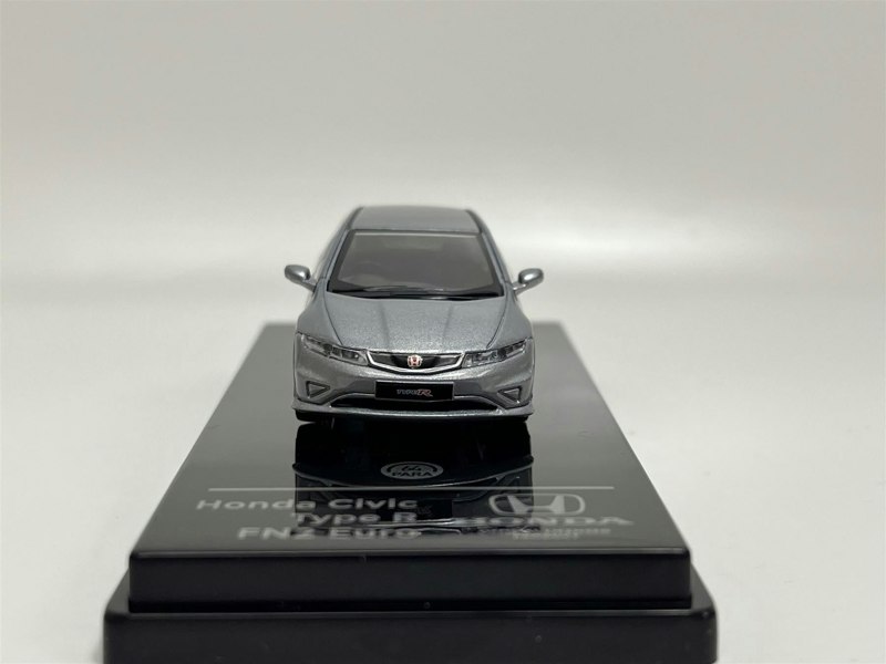 Paragon Honda Civic 2007 Type R FN2 Euro Alabaster Silver Metallic RHD 1:64 Paragon 65394