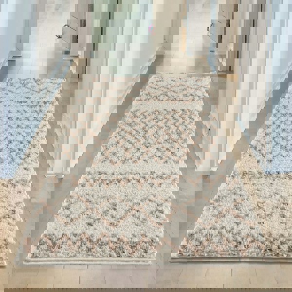 Moroccan Beige Ivory rug non-shedding, pet-friendly, and easy to clean