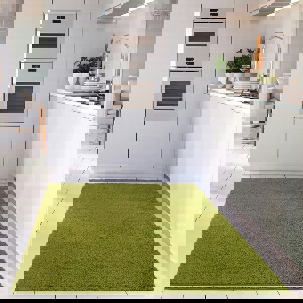 Shaggy Green Rug Soft and Durable, Non-Shedding, High Quality.