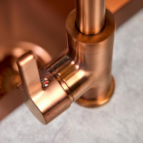 Flode Vättern | Single Lever Kitchen Sink Mixer Tap with Swivel Spout | Swan Neck Design | Copper Finish