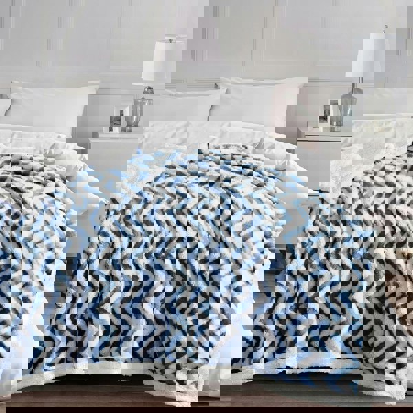 Velosso Jacquard Chevron Sherpa Reverse Throw - 150cm x 200cm