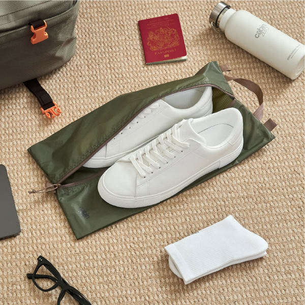 CabinZero Ultralight Shoe Bag L, Fits Shoes up to UK 13, Ultra Lightweight and Water Resistant Coating