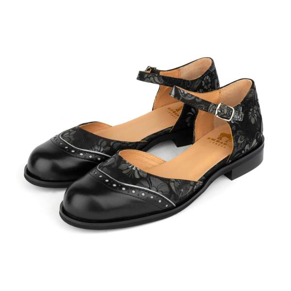 Embassy London Gigot - Black Emboss - Women's Closed Heel Round-Toe Leather Flat Sandal