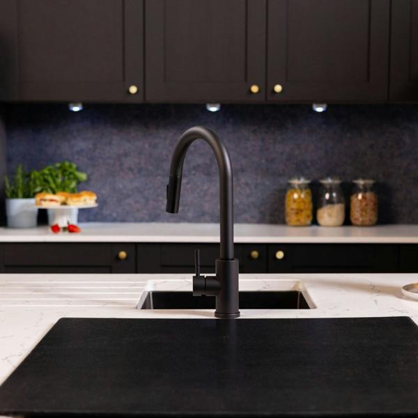 Flode Runda | Kitchen Sink Mixer with Pull out Spray | Matt Black | Square Head