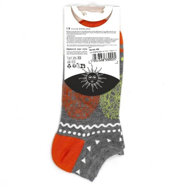 Bamboo low-cut socks, gray with red and green mandala pattern, orange toe and heel