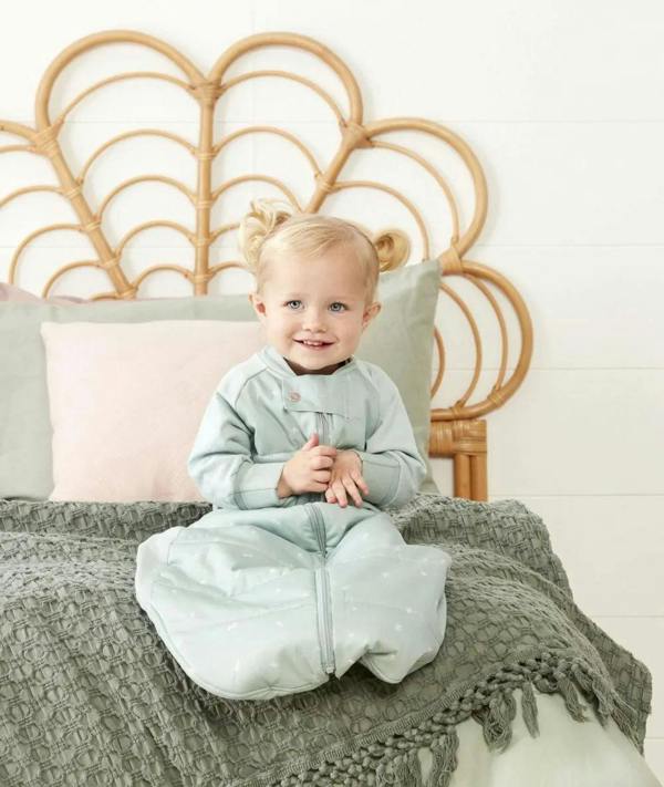 ergoPouch - Organic Winter Long Sleeved 2 in 1 Sleeping Suit Bag - Sage - 2.5 TOG