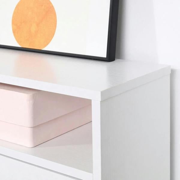 White cabinet top ledge with raised side edges