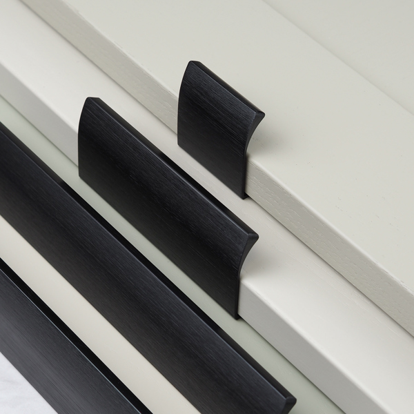 Handle & Home Matt Black Profile Edge Pulls