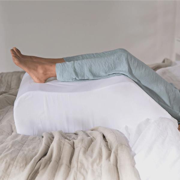 Leg Pillow - Elevation Support Wedge - Putnams