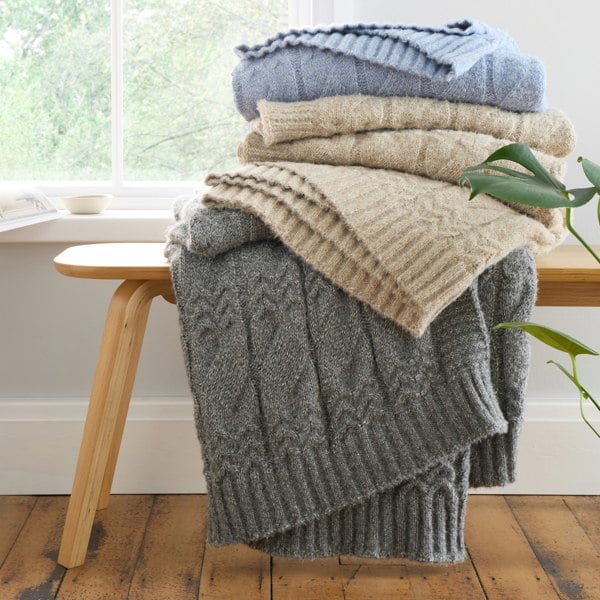Bianca Cosy Soft Cable Knit Blanket Throw