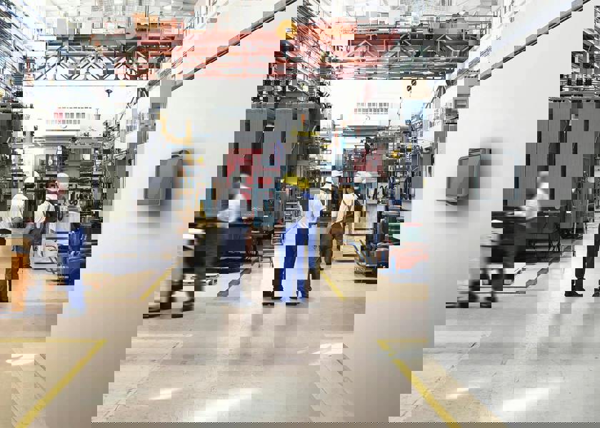 Durable Universal Aluminium 360 Tablet Holder iPad Wall Mount | XL for Cases