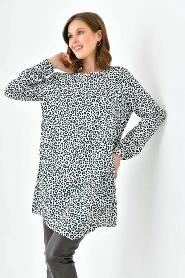 Hoxton Gal Oversized 3/4 Sleeves Crew Neck Layered Tunic with Leopard Print in Brown and White