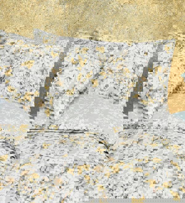 Smart Living Luxury Soft Reversible Elegant Blooms Complete Bedding Set - Green