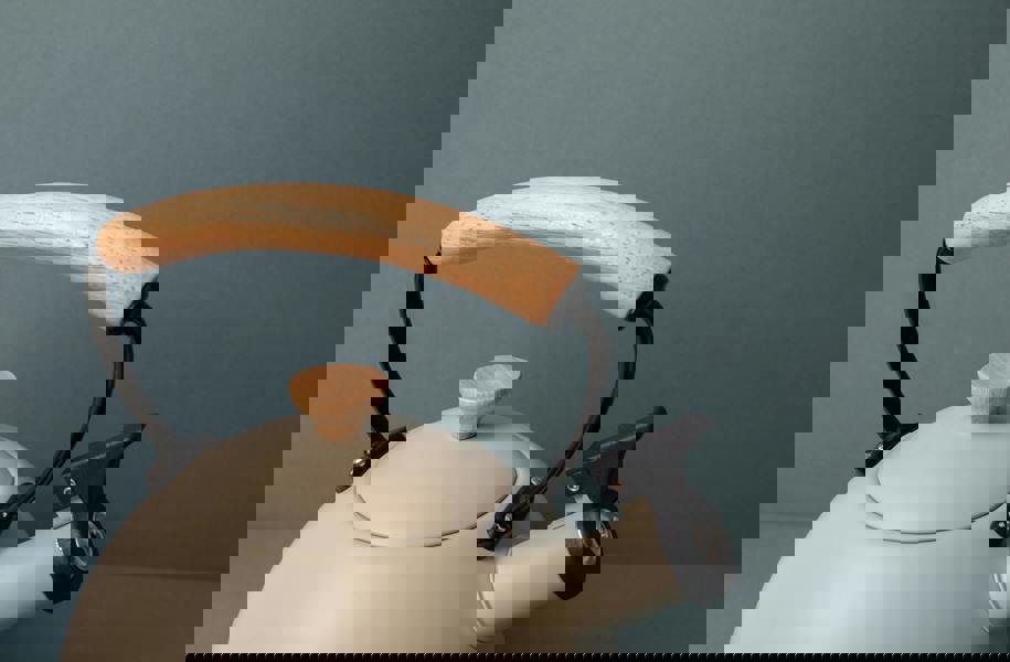 La Cafetière Latte Whistling Kettle with Wooden Handle, 1.6L