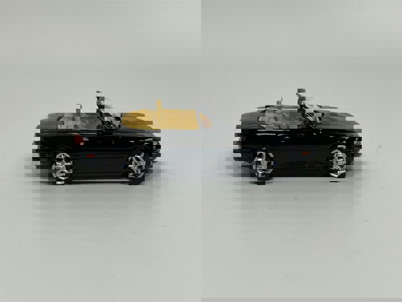 Mini GT Eunos Mazda Roadster V Special RHD Green 1:64 Scale Mini GT MGT00838R