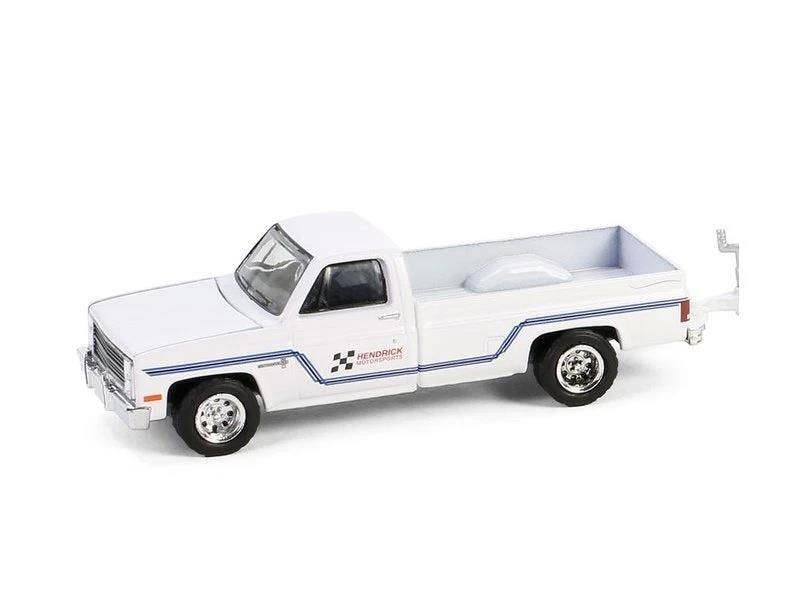 MCSlots 1986 Chevrolet C30 1986 Chevrolet Monte Carlo SS #25 Flatbed 1:64 GL 31170B