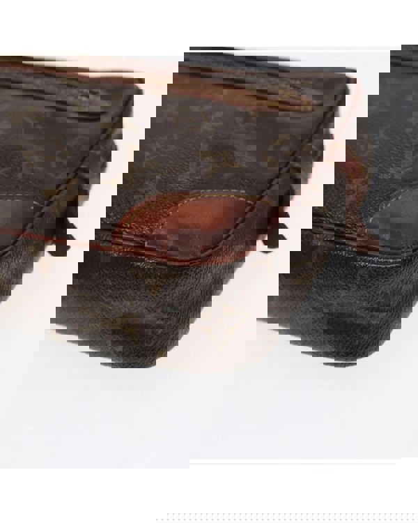 193980575.jpg