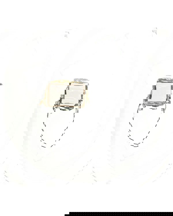 211158895.jpg