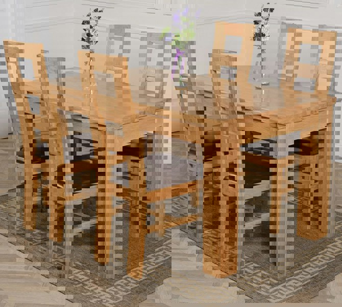That's Furniture Dakota Medium Oak Dining Table with Yale Oak Chairs