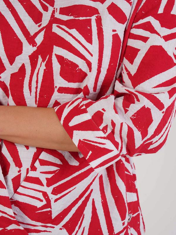 VIZ-A-VIZ Abstract Pleat Front Top