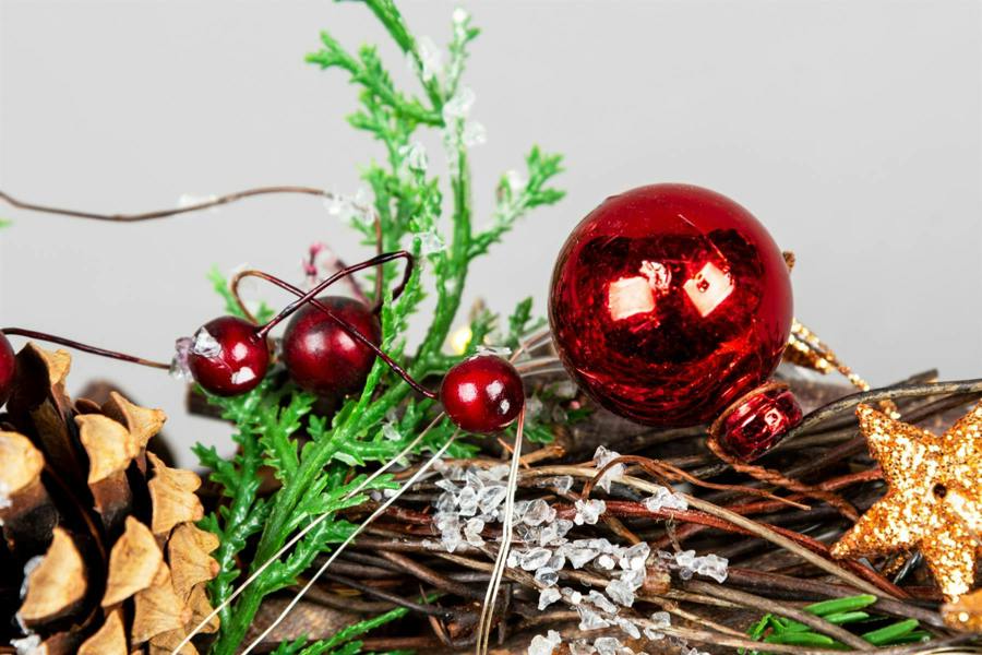 22cm Battery Operated LED Twig Wreath in Red and Brown with Warm White Lights image 5