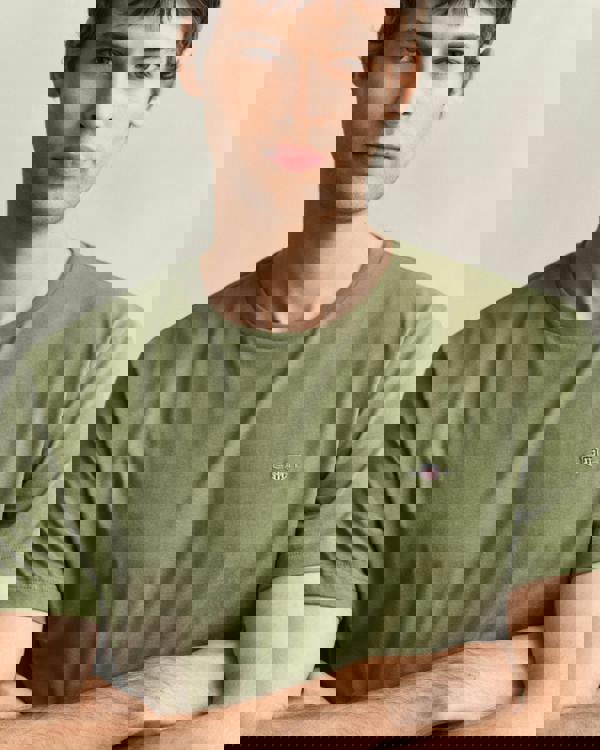 GANT Mens Regular Fit Short Sleeve Shield Logo T-Shirt - 379 Dry Herb Green