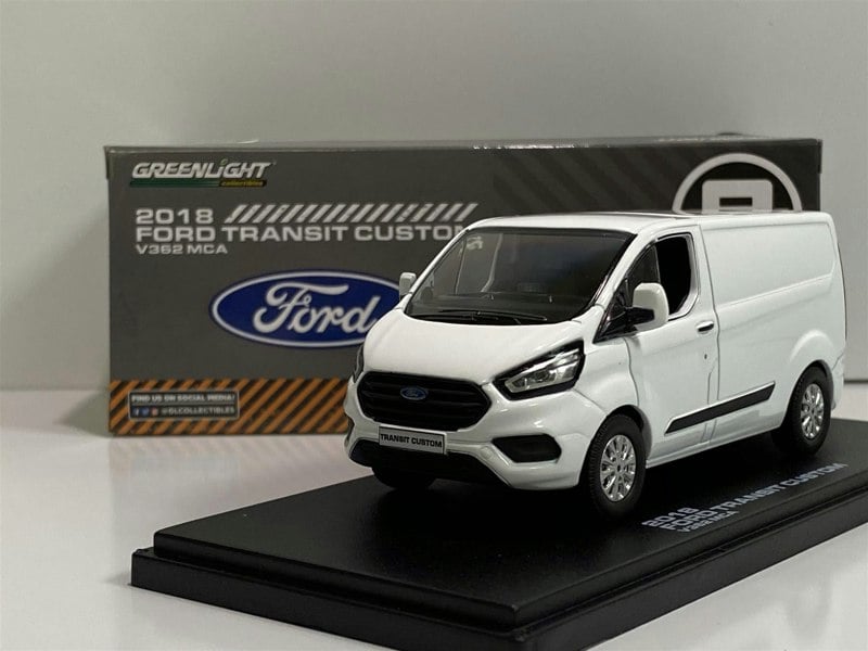 2018 ford transit custom v362 mca frozen white 1:43 scale greenlight 51275