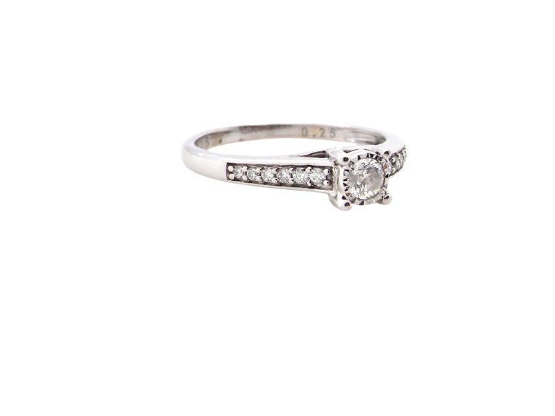 Vintage Tom A modern solitaire Diamond Ring